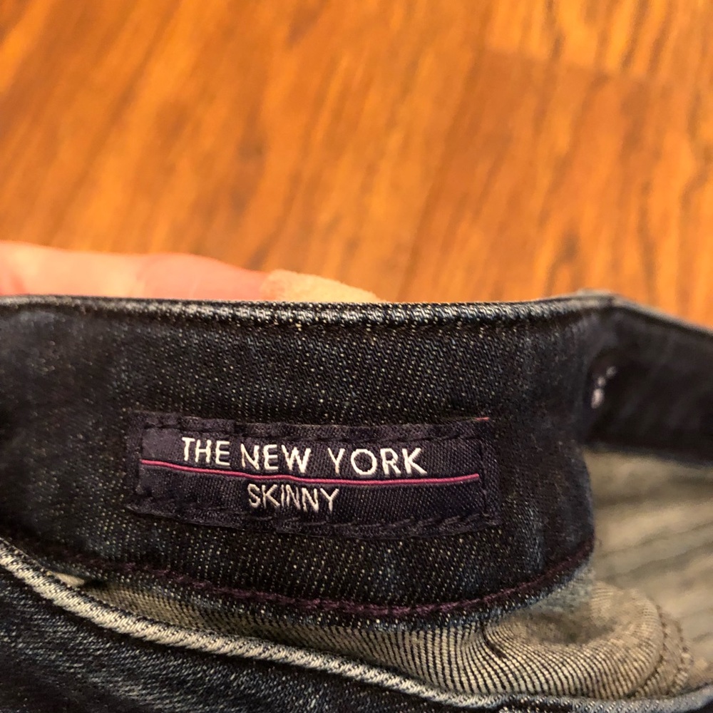 PRICE DROP!  VIGOSS Skinny Jeans - Dark Wash - Picture 3 of 6